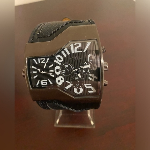 Men's Black Oulm Dual Time sports watch - Picture 1 of 4